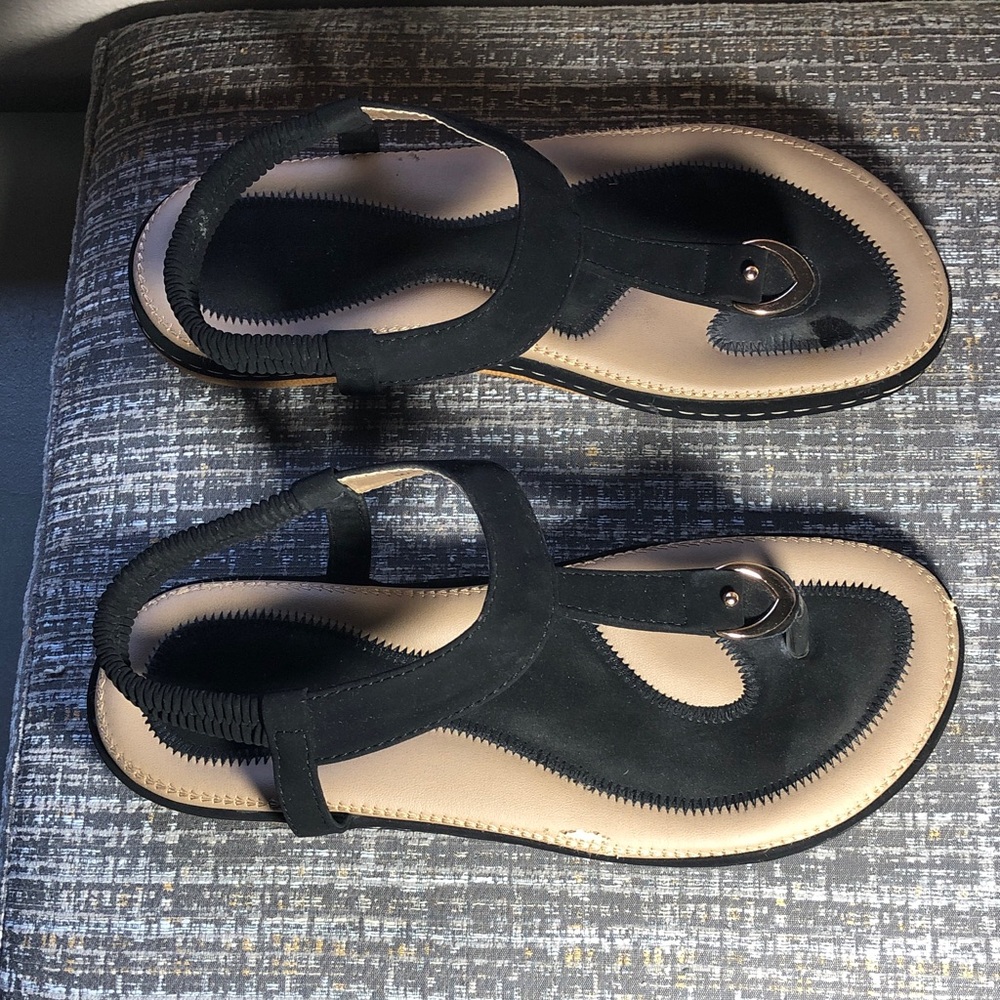 Women’s T-Strap Sandals - Comfortable Everyday Style, Size 8-8.5 - Picture 2 of 9